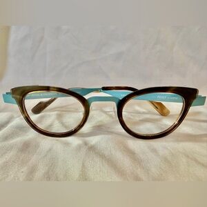 Anne et Valentin Feist color U222